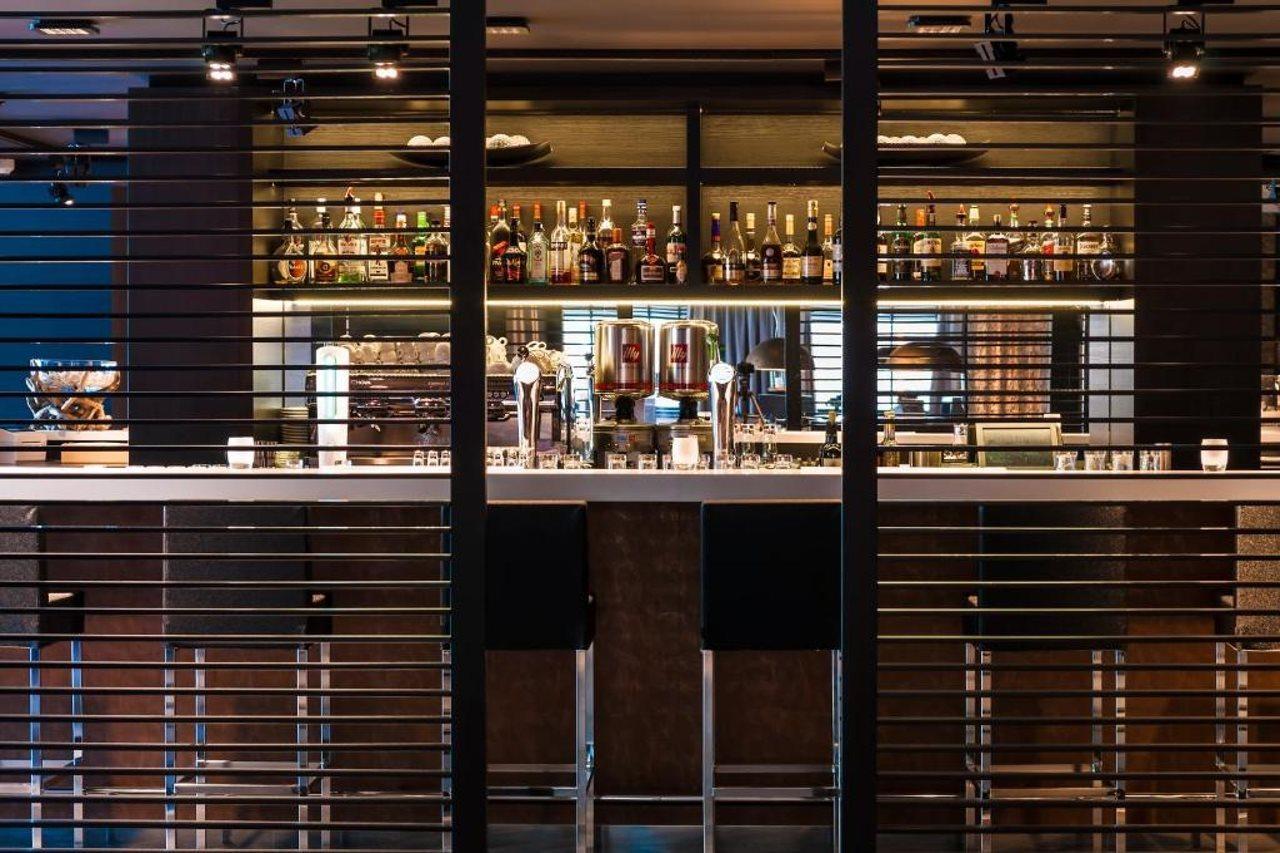 Postillion Hotel Dordrecht Exterior foto